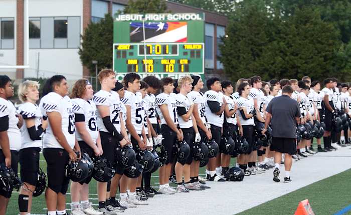 Oregon high school football: Tualatin battled Jesuit on September 22 2023
